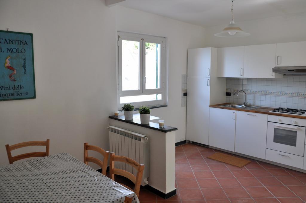 Rossola House Apartment Bonassola Room photo